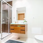Oceanfront: Luxury Spectacular Sea Views And Pool Apartment Olhao