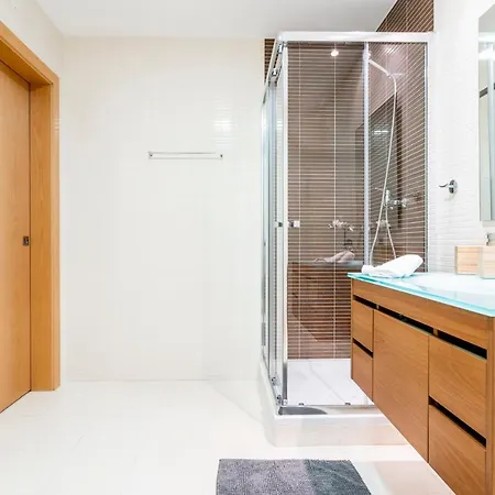 Oceanfront: Luxury Spectacular Sea Views And Pool Διαμέρισμα Olhão