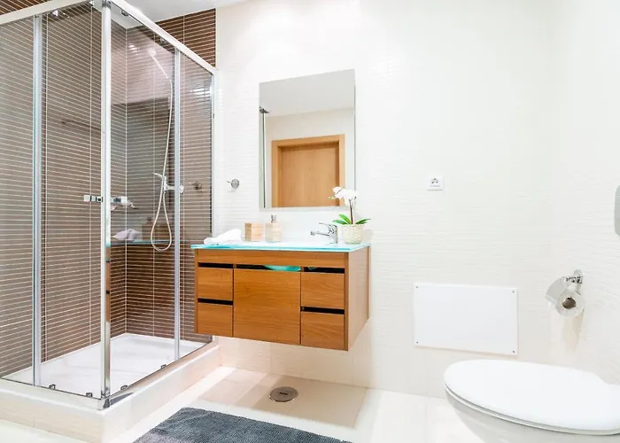 Oceanfront: Luxury Spectacular Sea Views And Pool Daire Olhão