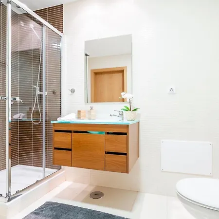 Oceanfront: Luxury Spectacular Sea Views And Pool Apartamento Olhão